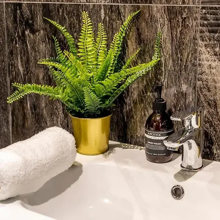 Keyz - 2 Bedrooms Near The Picasso Museum Apartment